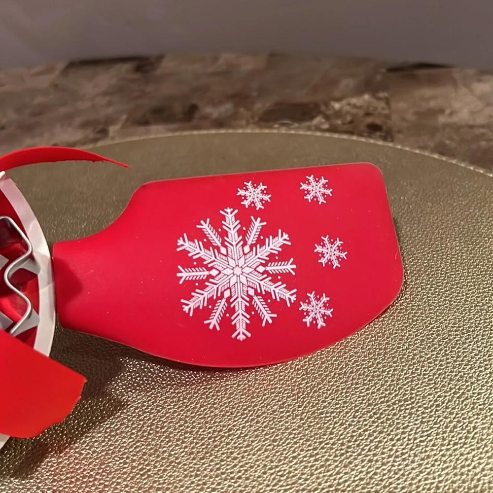 Crate & Barrel Snowflake Cookie Cutter and Spatula Set